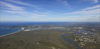 Tewantin to Noosa - QLD 2014 (PBH4 00 17040)